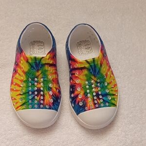 Native Jefferson Colorful Tie-Dye Kids Shoes Size 5 Toddler Like New Condition